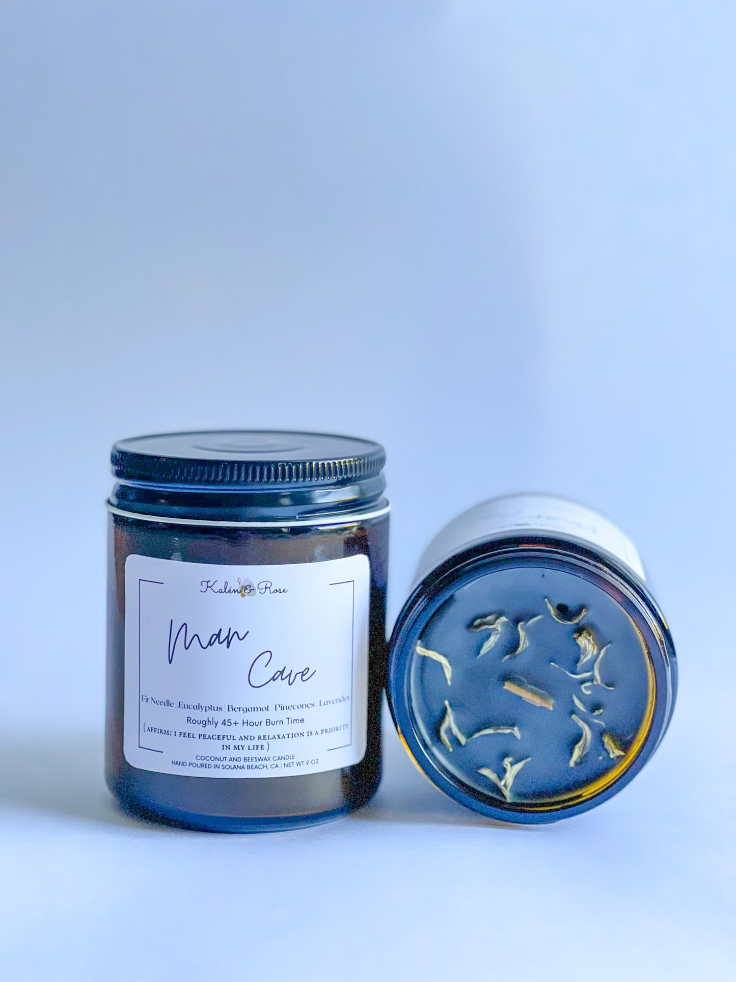 Life in Lilac Man Cave Candle: Oakmoss & Spice, Luxury Scented Natural Soy  Candle, Hand Poured, 60 Hour Burn Time, Vegan, All Natural Wick, Giftable